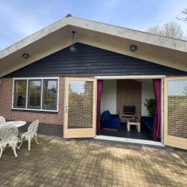 Rustig appartement met vrij uitzicht nabij Hoorn & Enkhuizen, hotel in Wijdenes