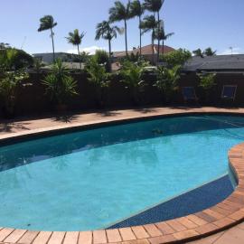 2BD Guesthouse close GC Turf,Carrara stadium, HOTA