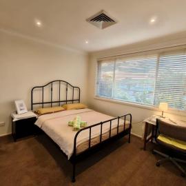 Quiet Double Room M Winston Hills