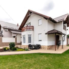 Melissa's House, Hotel in Cheltuitori