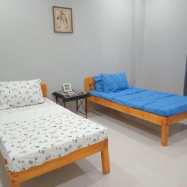 ESV Building Rental, hotel en Bugasong