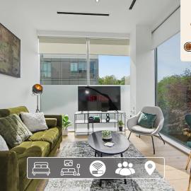 Modern 2-Bedroom Chiswick Apartment Stylish Short Let with Gym, Parking & Excellent Transport Links, hotel a Kew Bridge