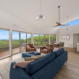 Beach Escape Penthouse 1 bedroom apartment, hotell i Sandy Point