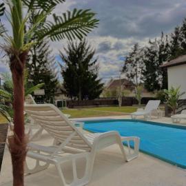 Gém Home Vendégház: Bodony şehrinde bir otel