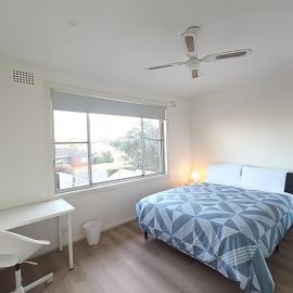 Spacious and Comfortable Queen Room - NM1, hótel í Merrylands