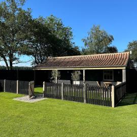 Olive Lodge Stanhoe - dog friendly