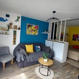 Appartement 2pers, superbe vue montagne, exposé sud, Résidence très calme, parking, 5mns à pied du centre
