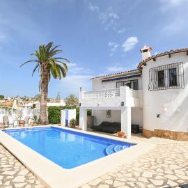 Luxury Villa Calpe - Pool - 2 Units - Near Beach, Hotel in Calpe