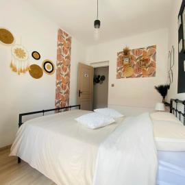 Chambre privée au coeur de Calais, hotel in Calais