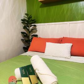 Rebbie's Rest and Revel - Hampton Imus, hotell i Imus