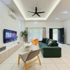Premium doublestorey BM Alma 12pax near Aeon-Lotus's, hotel in Bukit Mertajam