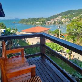 Refúgio Charmoso com Vista para o Mar
