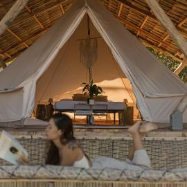 Glamping at Kalumo Lodge - Tent 2, ξενοδοχείο σε Oslob