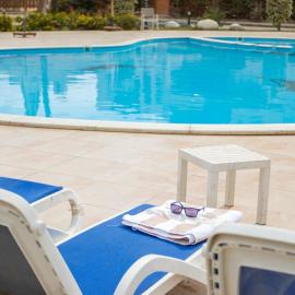 Pool view- Luxurious 3BD Hotel Apt, Sheikh Zayed