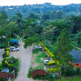 Kontiki Hotel Hoima، فندق في Mparo