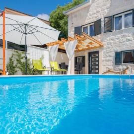 Villa Ivana heatead and saltwater Pool