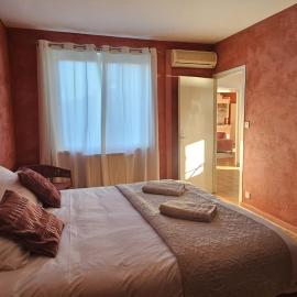 Sam's room, bord du Rhône, Chambre privée, hotel in Sablons