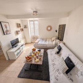 Charmant studio au centre de Gréoux-les-Bains