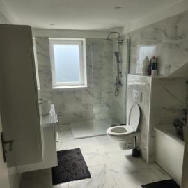 Maison avec jardin dans un quartier résidentiel, hotelli 