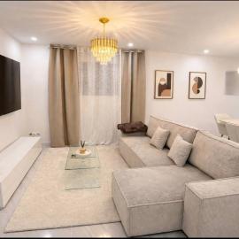 Appartement Prestige 4 pers - Centre-ville - Confort、サブレ・シュル・サルトのホテル