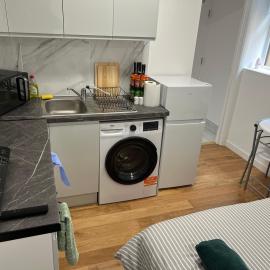 Modern Studio Flat in Maidstone Newly Build, khách sạn ở Maidstone