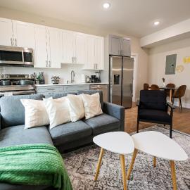 2Bed2Bath King BedCentralWDWIFI, Hotel in Philadelphia