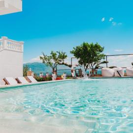 Villa JOSANA, hotel in Sarandë