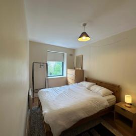 Private Room at Inchicore Luas or Bus to City Centre