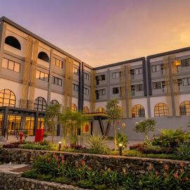 BBIB Suites, hotel v destinácii Wonorejo