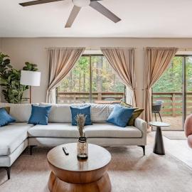 Three Trees Retreat, hotel v mestu Ellijay