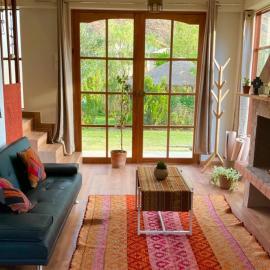Calca에 위치한 호텔 Private house with huge garden and waterfall view