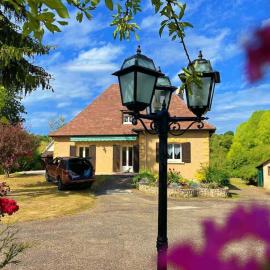 Luxury Escape Nature, Dordogne Vineyards Retreat