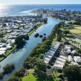 Barrack Point Holidays, hotel em Barrack Point