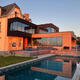 Villa Koz Iliz - vue mer panoramique، فندق في تريغاستيل