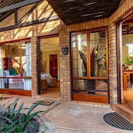 Ulwazi Rock Lodge