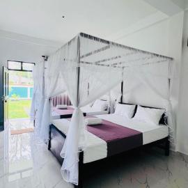Hotel Elysian