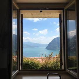 Resort apartment Lake Iseo, מלון בריבה די סולטו