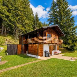 Chalet avec vue sur les Alpes au calme - Anzère, hotel din Anzère