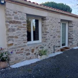 Studio meublé tout confort non fumeur, Hotel in Villeneuve-en-Retz