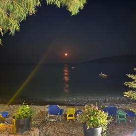 Kamares Bay Escape