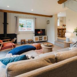 Stylish country Cottage Nr Peckforton Castle, hotel i Higher Burwardsley