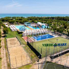 Camping Village VERDEMARE SRL, hotel em Fermo