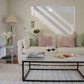 Mawson House Southern Highlands Views Calm Stylish, hotel in Moss Vale