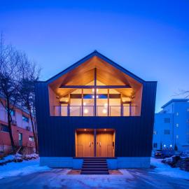 Hakuba White Fox Chalet - Echoland Central, хотел в Хакуба