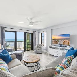 Sandy Bits Oceanfront Premium Condo with Pool, hotel i Myrtle Beach