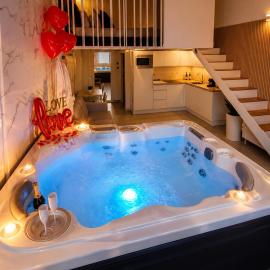 Villa Bono Romantic Suite & Private Jacuzzi