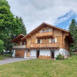 Chalet rénové proche de Crans-Montana, viešbutis mieste Crans-Montana
