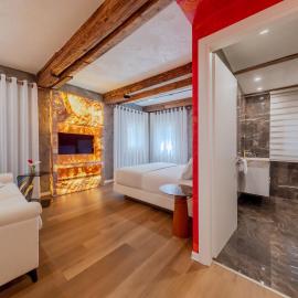 Ares Venice Bed & Relais