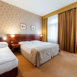 Hotel Raffaello Prague، فندق في براغ
