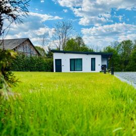 Casuta cu ciubar Valea Avrigului - Secret Forest, хотел в Авриг